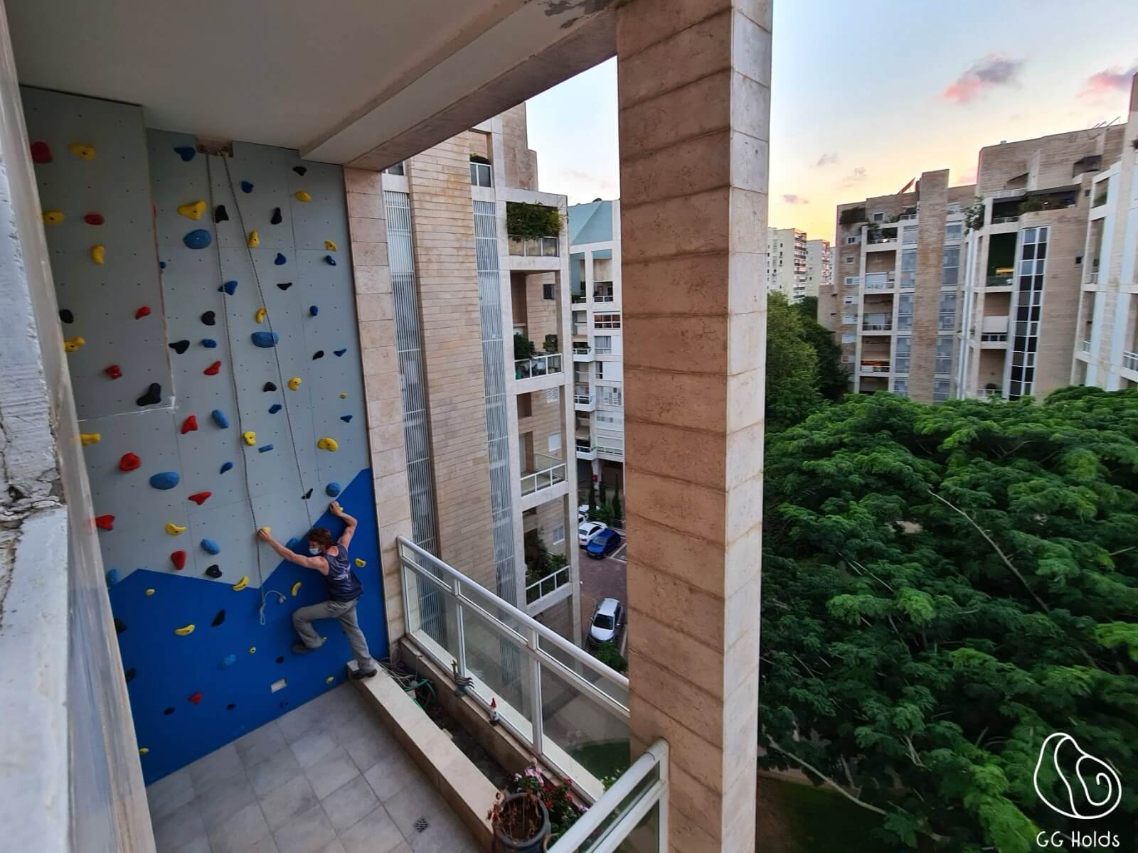 GG HOLD המומלצים של אבן גיר