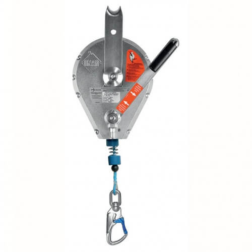 בולם נפילה משולב כננת לחילוץ לחלל מוקף