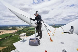 DEUS ONE ערכת מילוט אישית אוטומטית